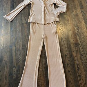 Tan/gold Ribbed Lounge Set